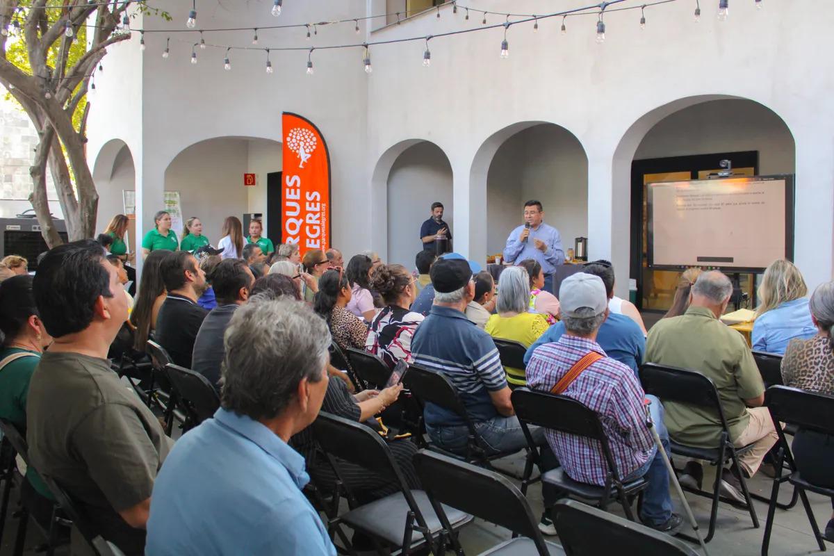 $!Lanzan Parques Vivos 4x1: Ciudadanos y autoridades se unen para rescatar espacios públicos en Culiacán