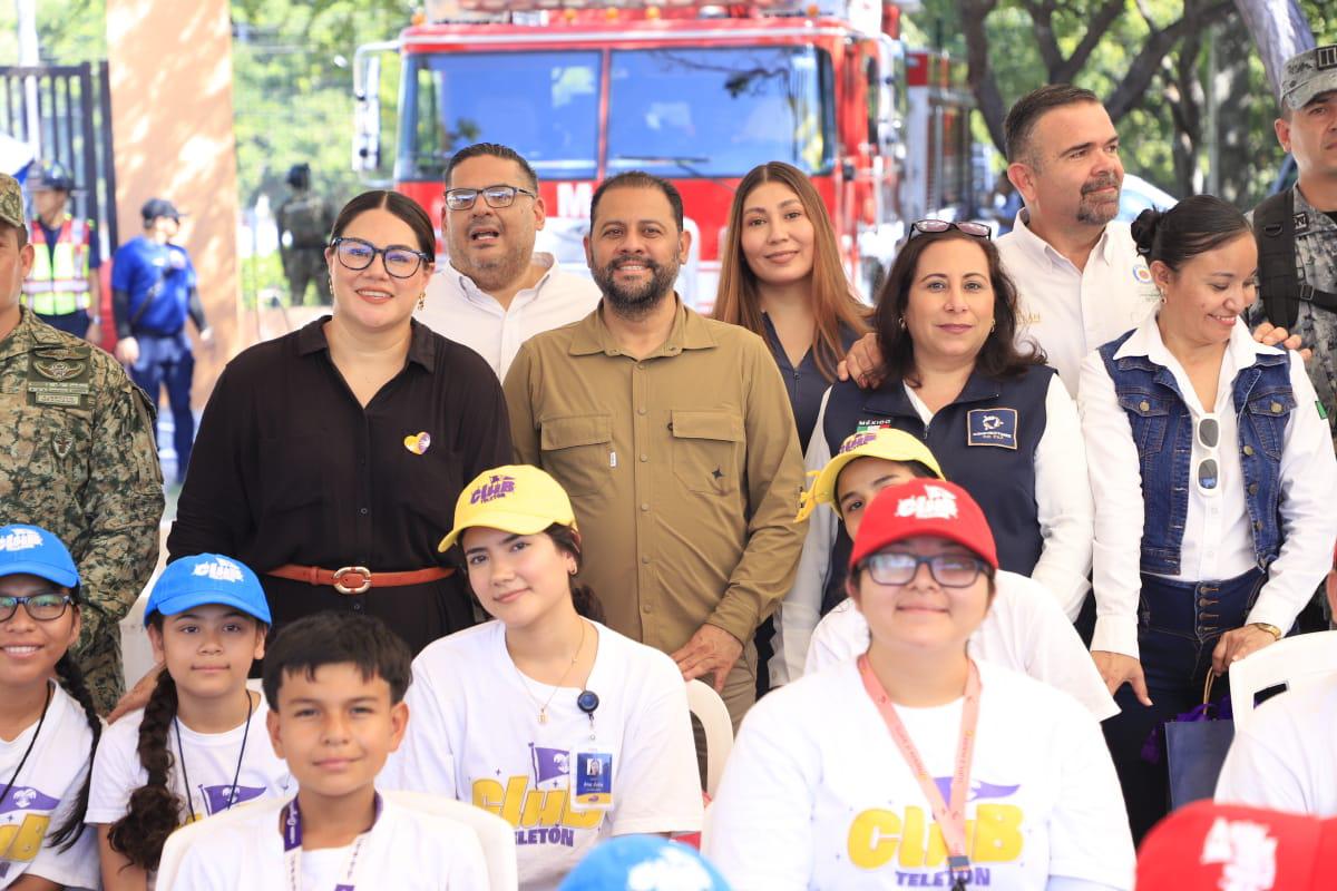 $!Feria de Profesiones de Club Teletón en Mazatlán acerca a niñas y niños a vocaciones