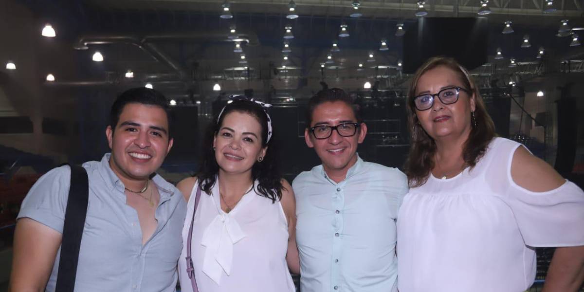 Pasan mazatlecos una noche inolvidable en el concierto de Flans y Pandora Pasan mazatlecos una noche inolvidable en el concierto de Flans y Pandora