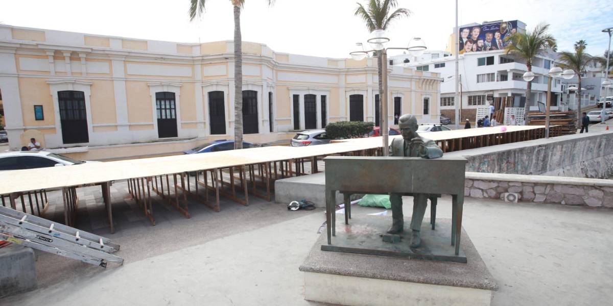 Instalan tarimas, rejas y baños en Olas Altas para el Carnaval 2023 Instalan tarimas, rejas y baños en Olas Altas para el Carnaval 2023