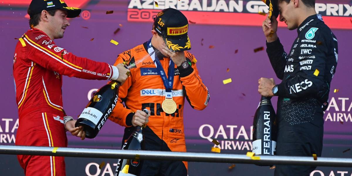 ‘Checo’ Pérez se queda sin podio en GP de Azerbaiyan tras accidente con Carlos Sainz ‘Checo’ Pérez se queda sin podio en GP de Azerbaiyan tras accidente con Carlos Sainz