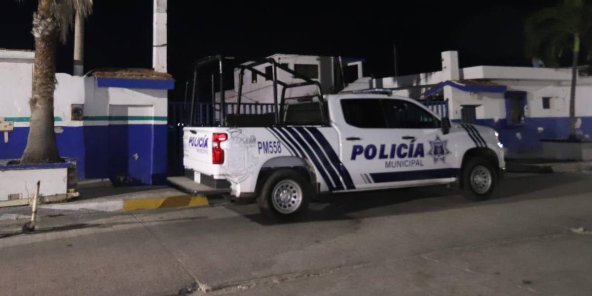 Hombre muere al caer entre las rocas en la zona del clavadista en Mazatlán