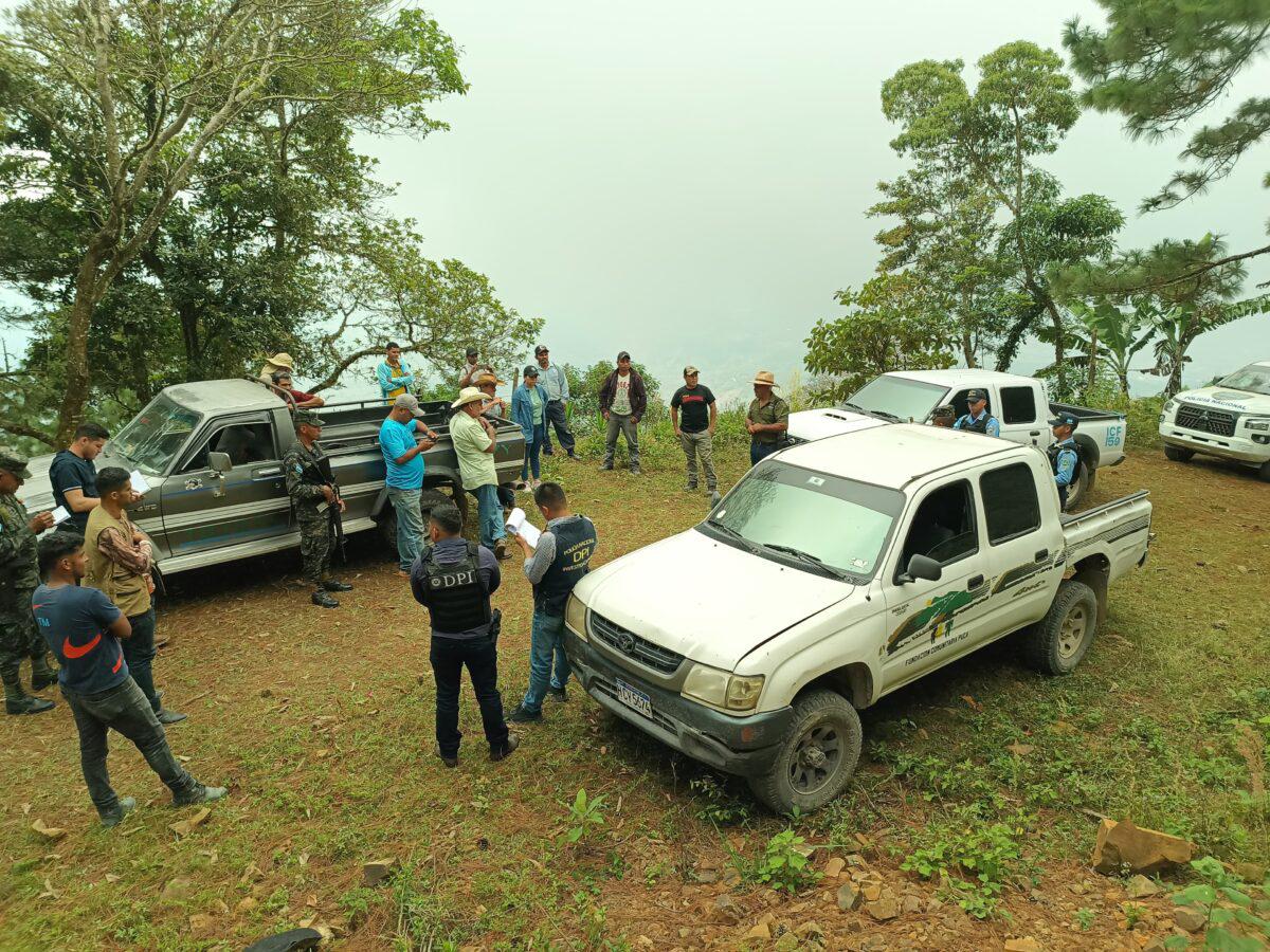 $!Atención a delitos ambientales de tala ilegal y avance de la frontera agrícola, con la colaboración de la Fundación Comunitaria Puca, Ministerio Público, la Dirección Policial de Investigaciones y Fuerzas Armadas en la microcuenca Río Caje, zona núcleo del Refugio de Vida Silvestre Puca.