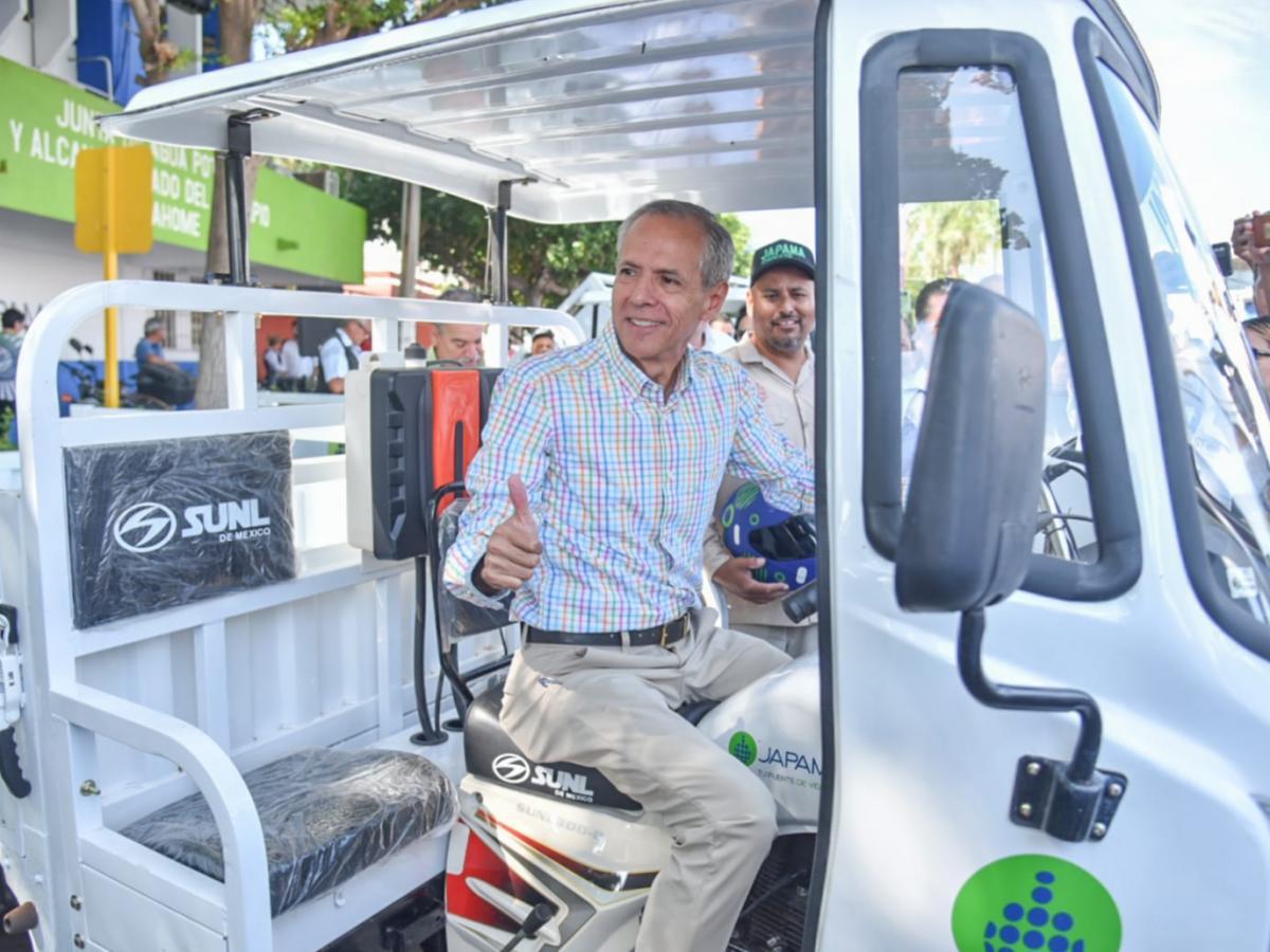 $!Junta de Agua Potable de Ahome rentó 42 autos a más del doble de precio en 2022