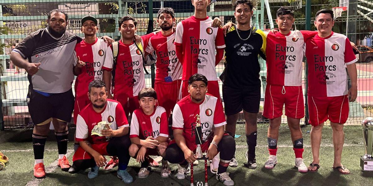 Águilas del Pariente se corona en el Torneo de Futbol Casa Hogar Águilas del Pariente se corona en el Torneo de Futbol Casa Hogar