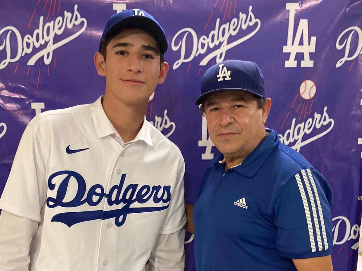 $!Firman Dodgers al joven Agustín Acosta Villegas de Culiacán