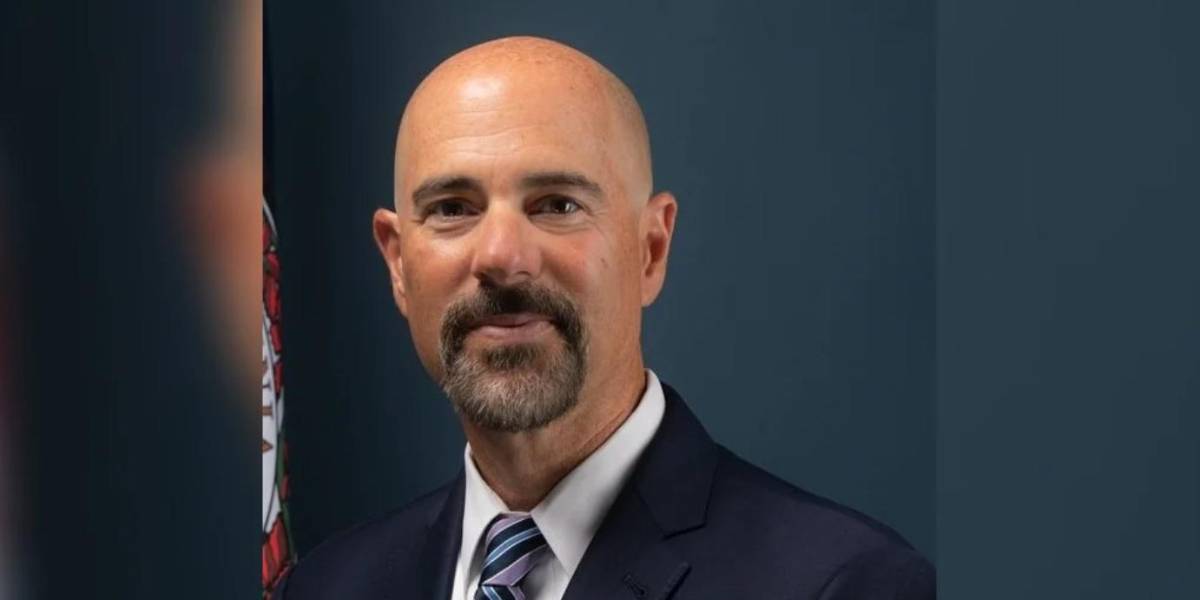 Trump nomina a Terry Cole para nuevo jefe de la DEA; fue su representante en México