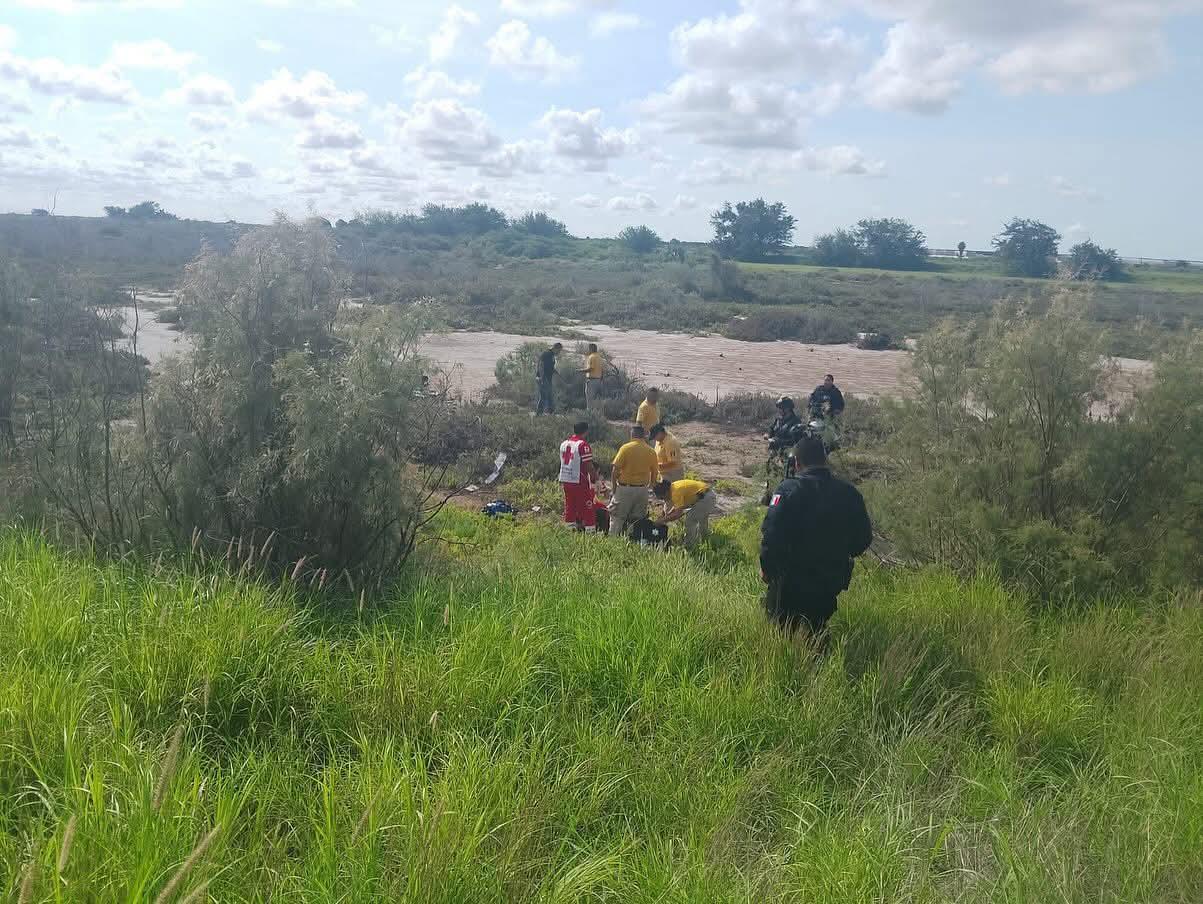 $!Volcadura en carretera hacia Altata deja un muerto en Navolato