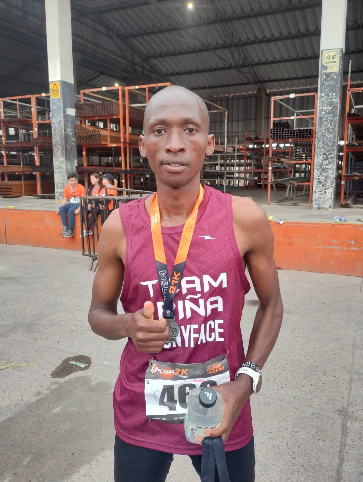 $!Hermanos keniatas dominan el Medio Maratón Fetasa ‘Pasos de Acero’ 2024