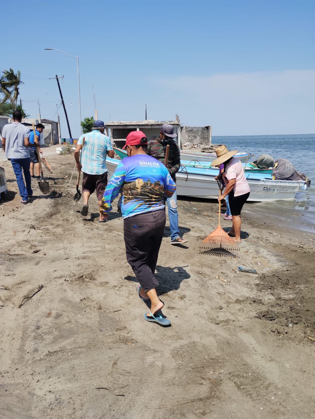 $!Descartan contaminación en Yameto pese a aparición de peces muertos