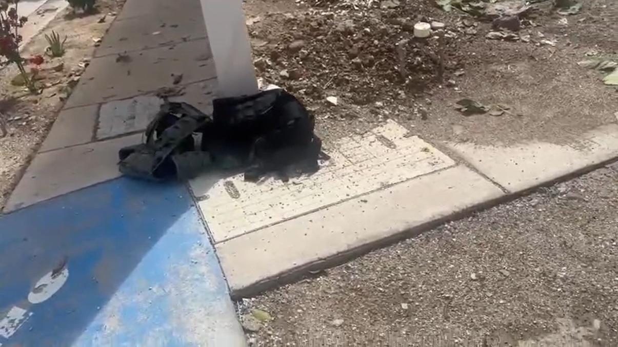 $!Decomisan policías estatales equipo táctico militar en el fraccionamiento Portalegre, al norte de Culiacán