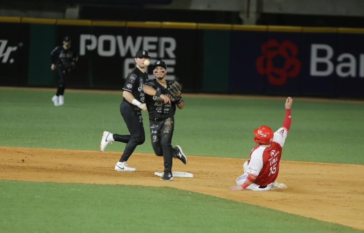 $!Venados falla en casa y vuelve a perder al iniciar serie con Charros
