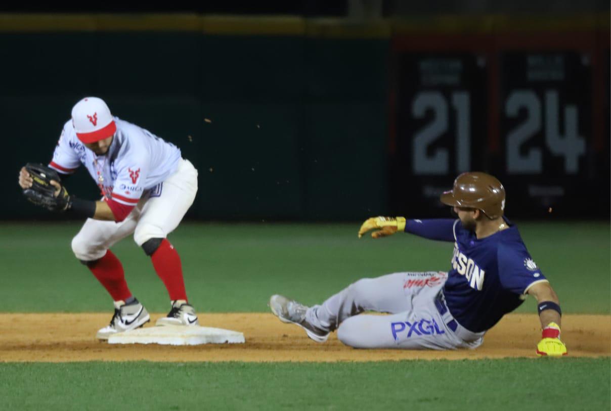 $!Venados desaprovecha localía y pierde serie ante Tucson