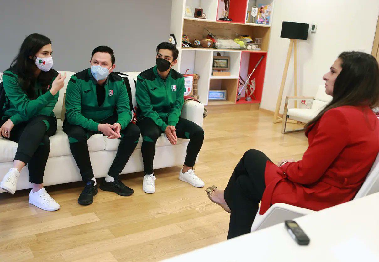 $!Ana Guevara asegura que la beca de Donovan Carrillo no sufrirá cambios hasta marzo