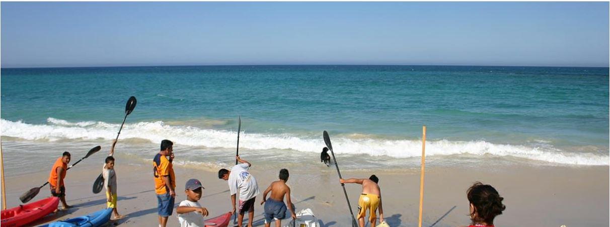 $!La presencia de turistas para hacer deportes acuáticos es creciente y presenta desafíos en el manejo del parque marino.