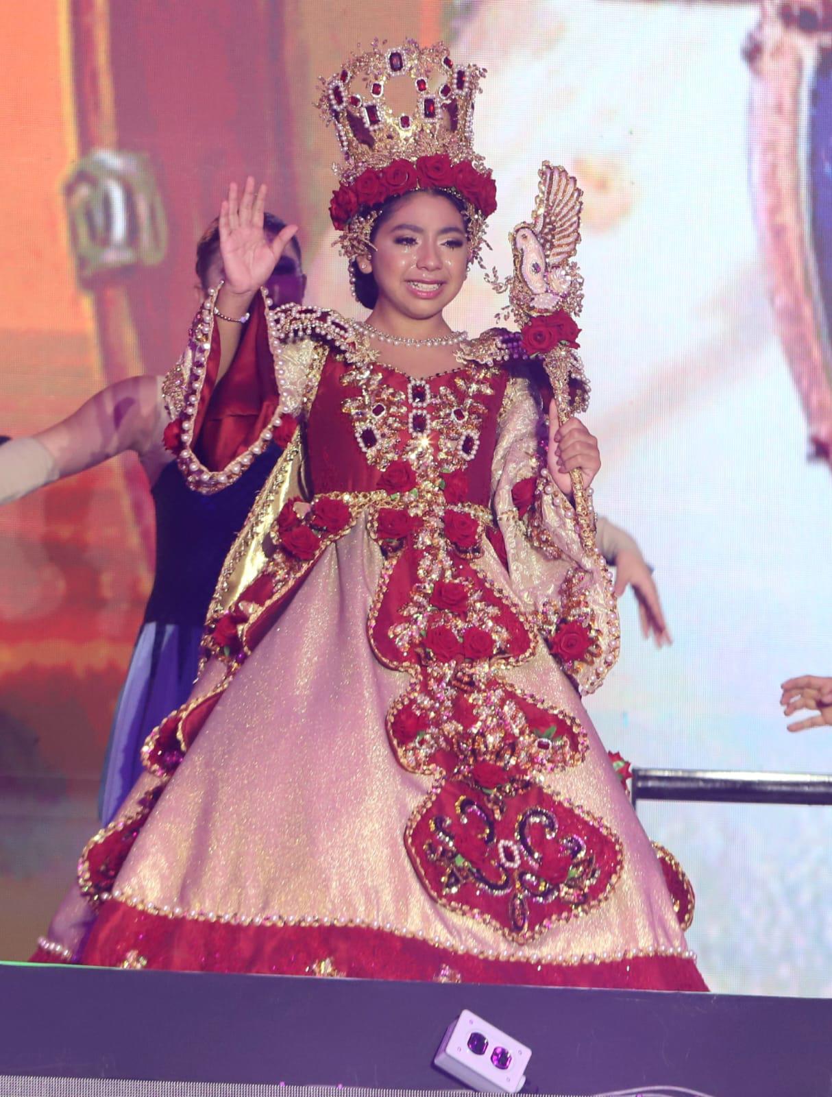 $!El Carnaval de Mazatlán corona a su Reina Infantil, Eileen I