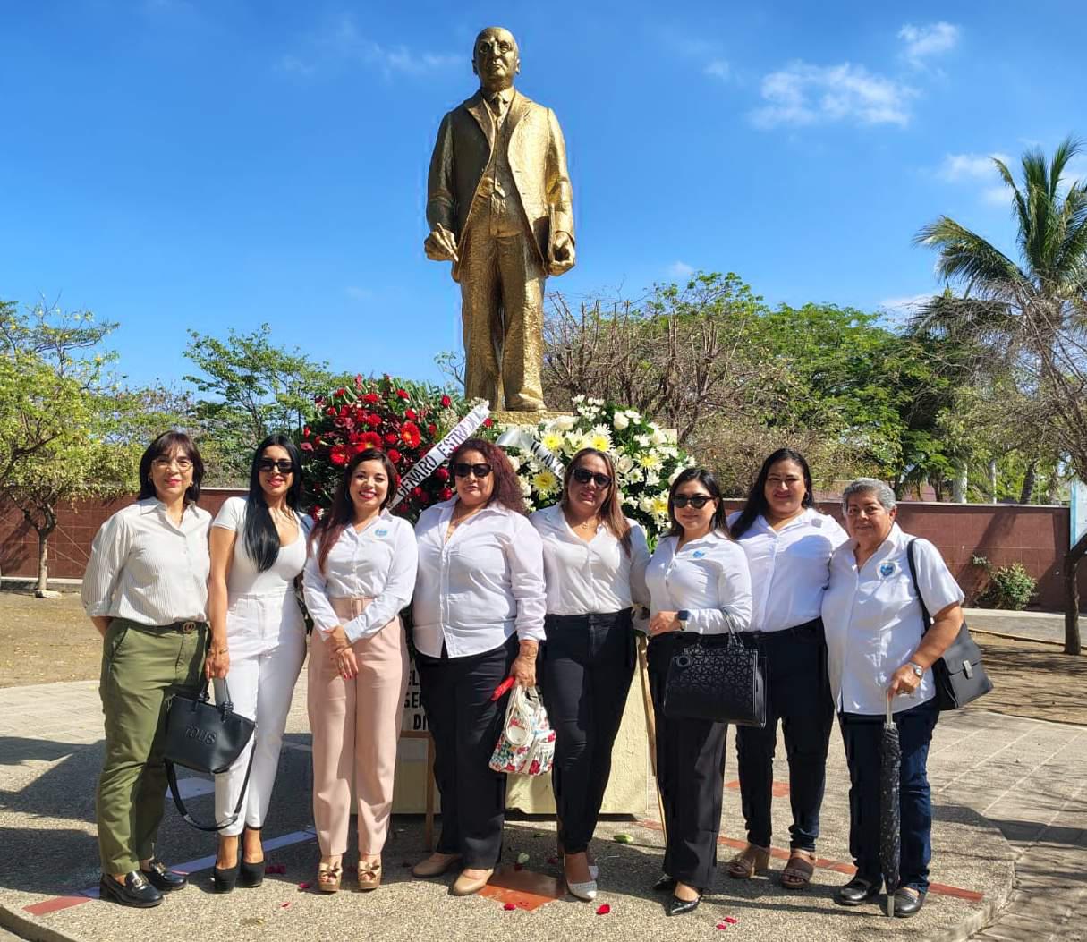 $!Violeta Germán, Ana Pérez, Adriana Morales, María Ramírez, Guadalupe Ibarra, Jennifer López, Beatriz Ríos y Lupita Verdín.