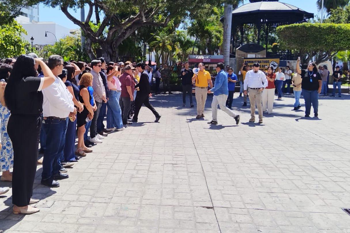 $!Fortalecen cultura preventiva con Simulacro Nacional en Palacio Municipal de Mazatlán