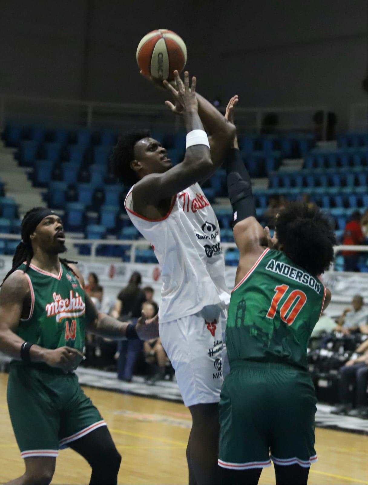 $!Venados deja ir ventaja en el cierre y Pioneros le arrebata el juego en los segundos finales