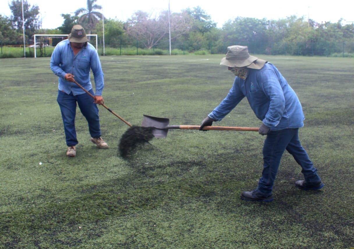 $!Trabaja Imdem a marchas forzadas para reparar espacios deportivos