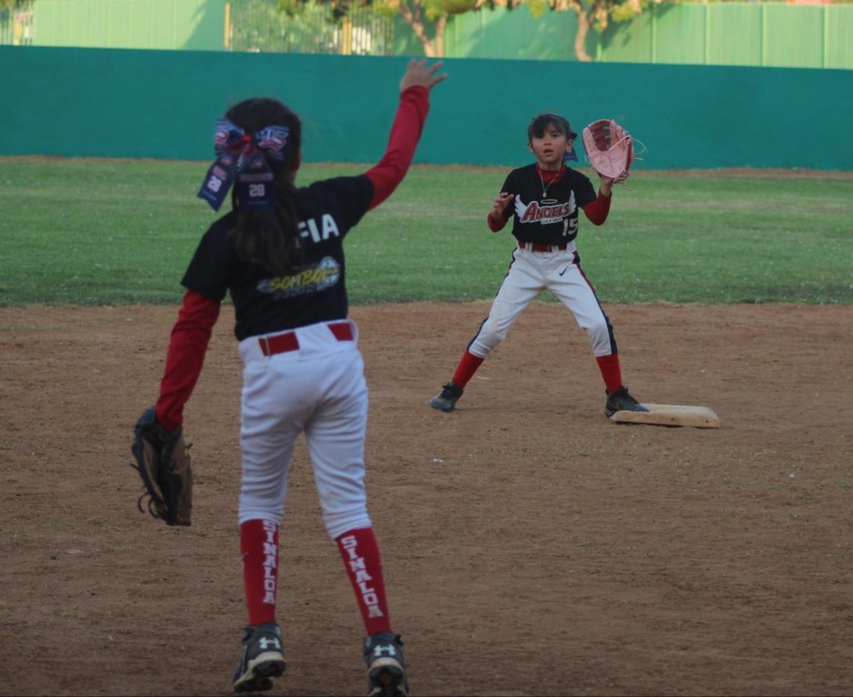 $!Mazatlán se corona en la Sub 8 del Estatal de Softbol Femenil