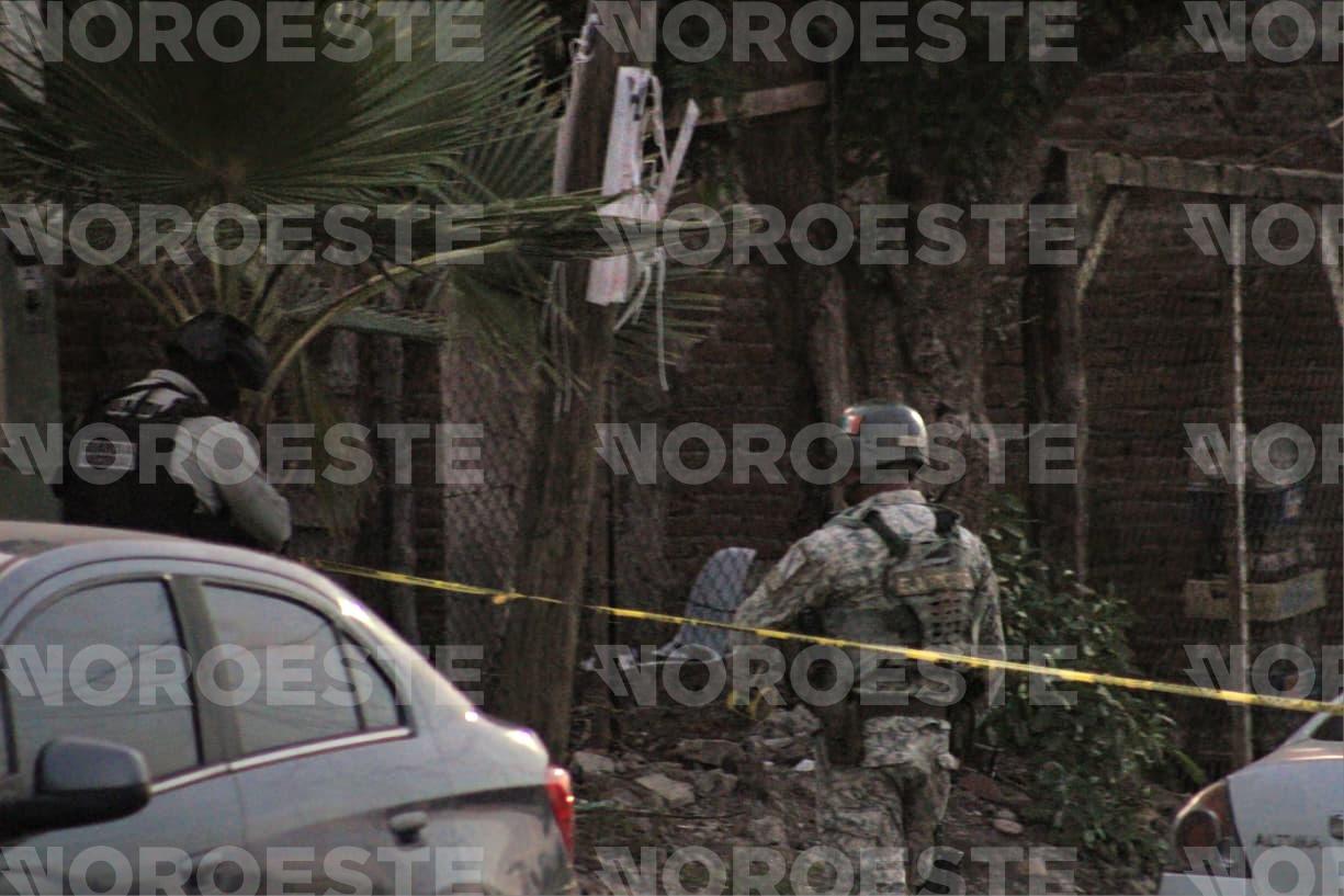$!Disparan con arma larga contra fachada de una casa en la colonia Díaz Ordaz, en Culiacán