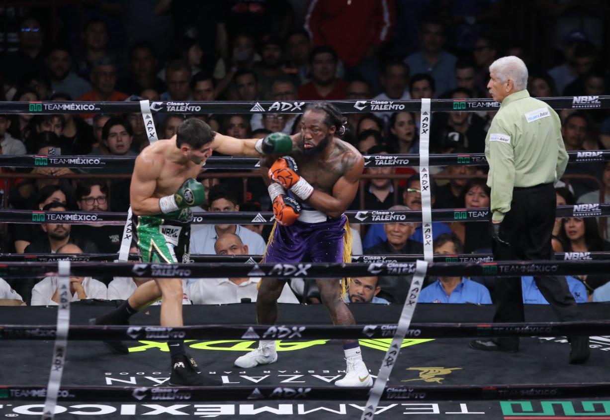 $!Marco Verde triunfa en su debut profesional en casa