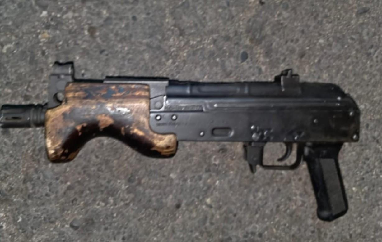 $!Tras enfrentamiento en Villa Juárez, elementos del Ejército aseguran armamento y equipo táctico