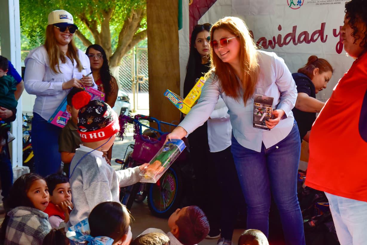 $!Celebran posada navideña para niñas y niños de comunidades rurales de Ahome