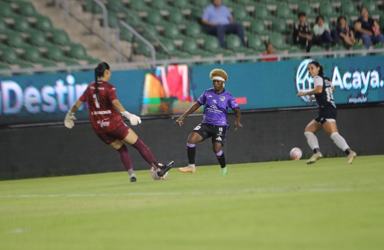 $!¡Que goleada! Cumplen Tuzas el pronóstico y aplastan 9-0 a las Cañoneras