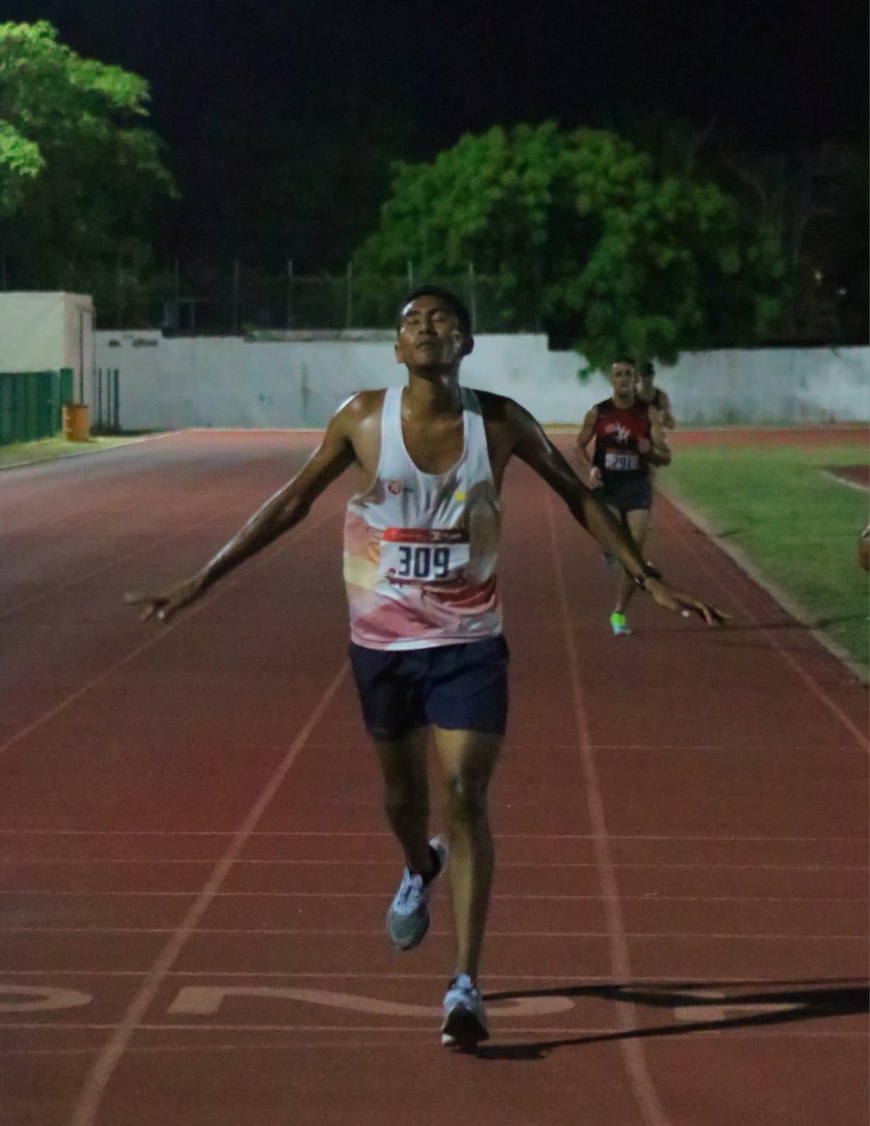 $!En su máxima expresión, finalistas del Serial de Atletismo Imdem dan todo de sí en la pista de tartán