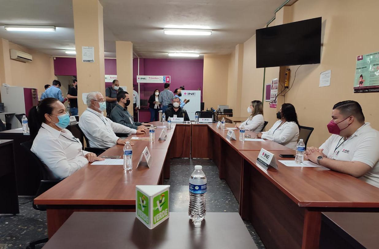 Instala el Distrito 06 del INE, en Mazatlán, sesión extraordinaria para ...