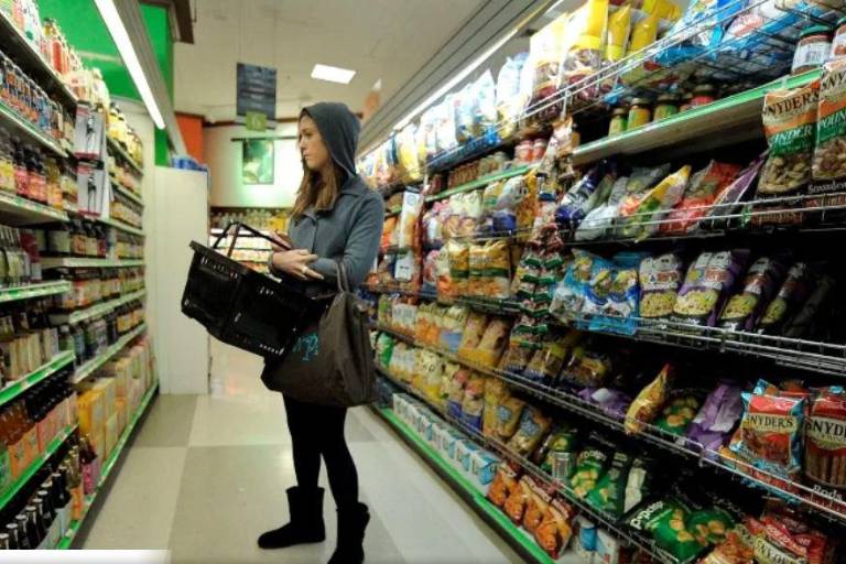 La inflación de Estados Unidos rompe récord de 13 años y pega a los combustibles y alimentos
