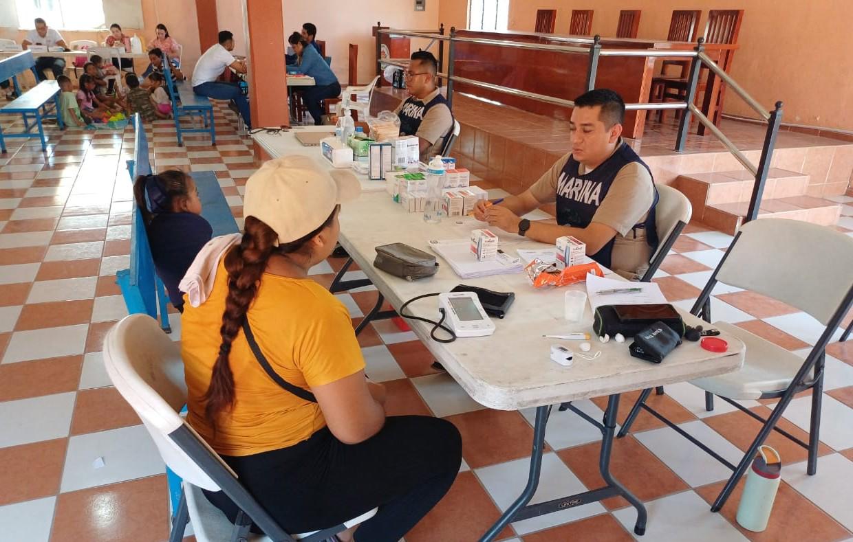 $!Lleva Semar brigadas de salud a Isla del Bosque, en Escuinapa