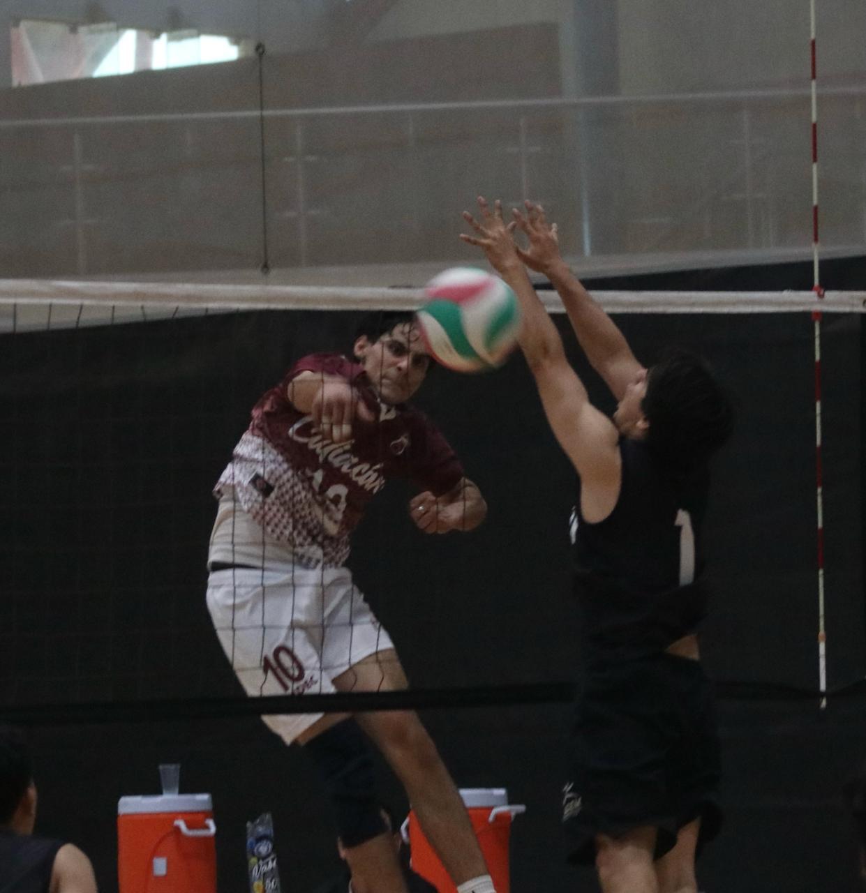 $!Se reparten victorias en estatal de voleibol de sala de Juegos Conade