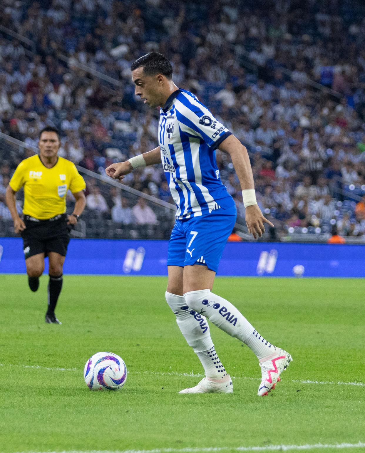 $!Rayados gana a Santos y es serio candidato al título