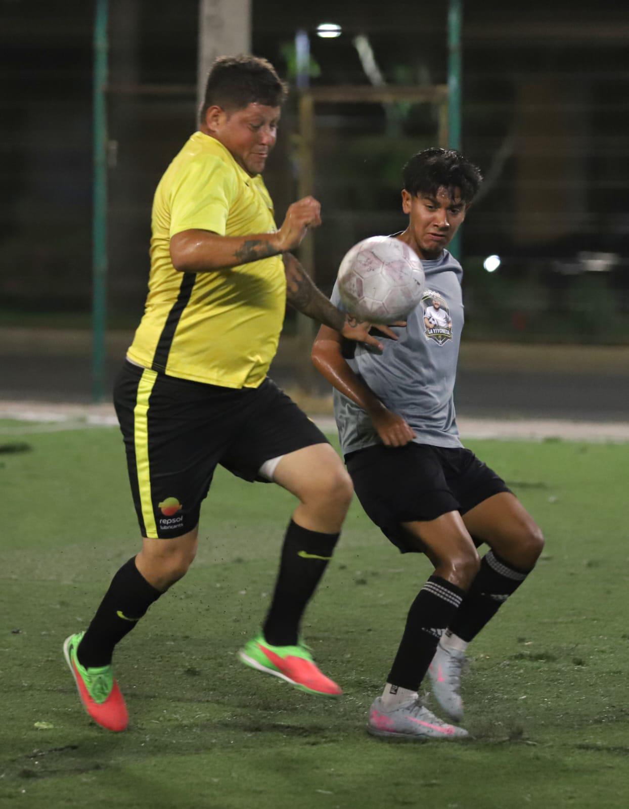 $!Aluminios El Pollo y Yiyoneta FC dejan todo para la vuelta en cuartos del Intercanchas