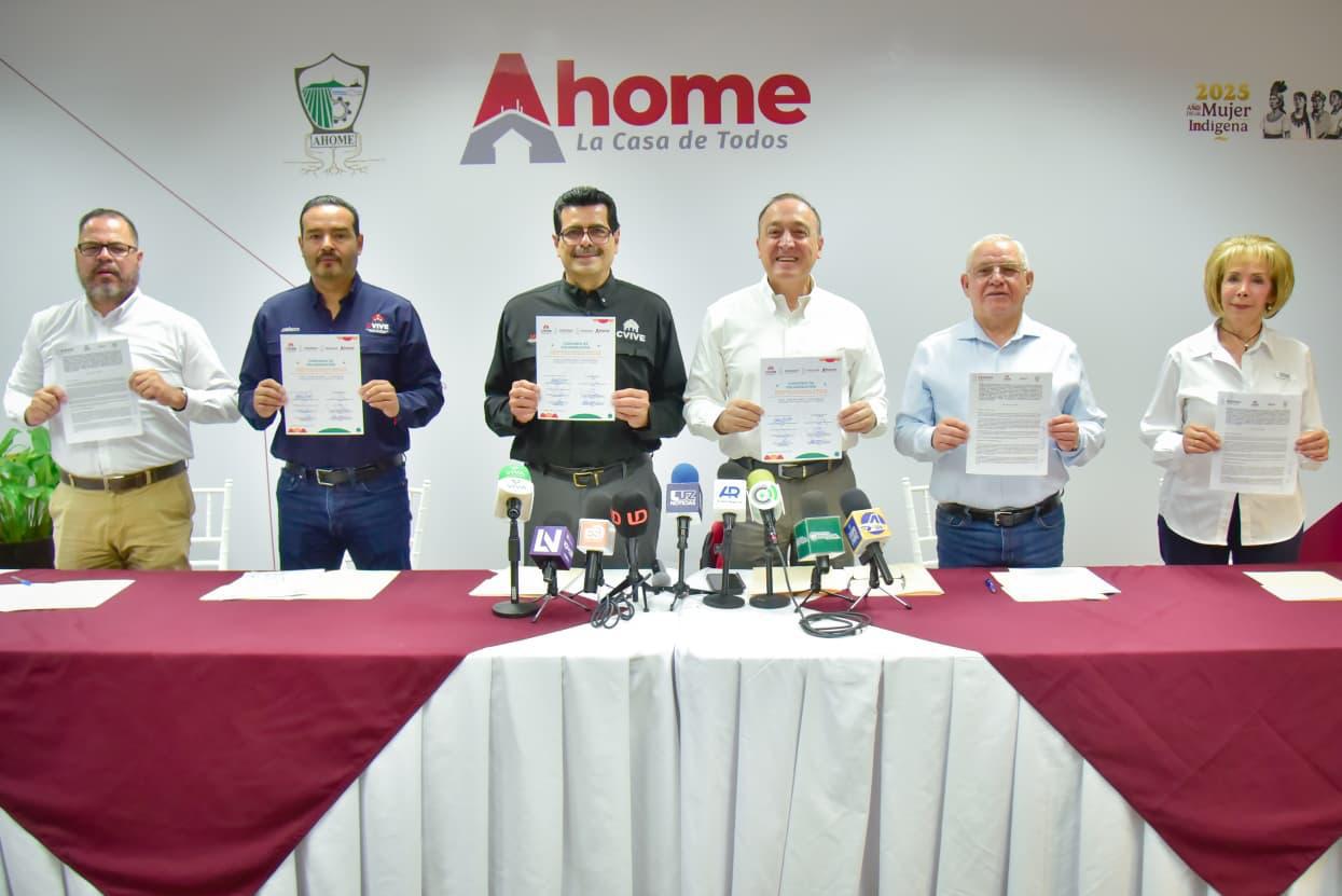 $!Ayuntamiento de Ahome y CVIVE firman convenio para regularizar predios en colonias y comunidades del municipio