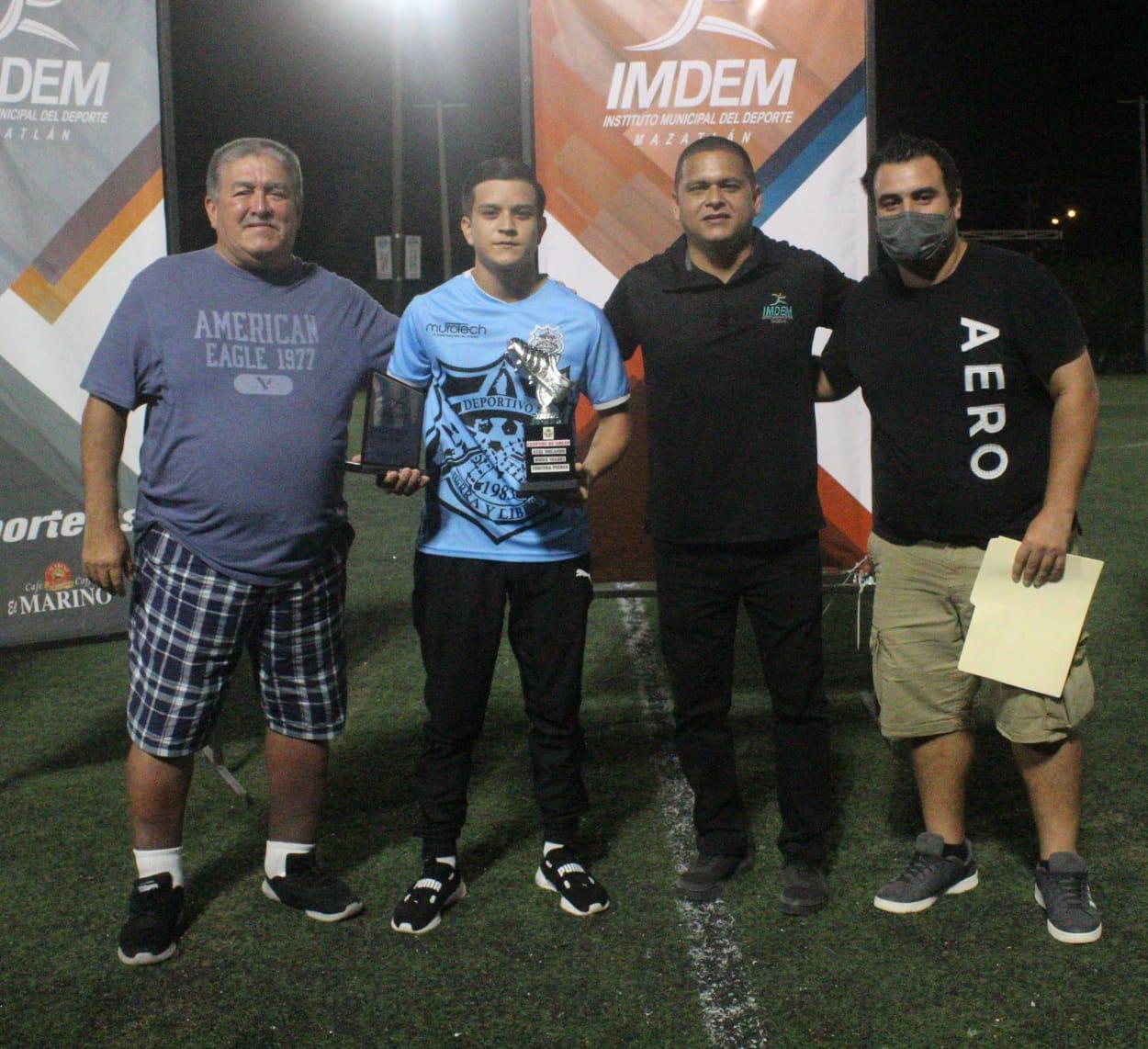 $!Tacos El Pariente se corona en la Liga de Futbol Municipal de Tercera Fuerza