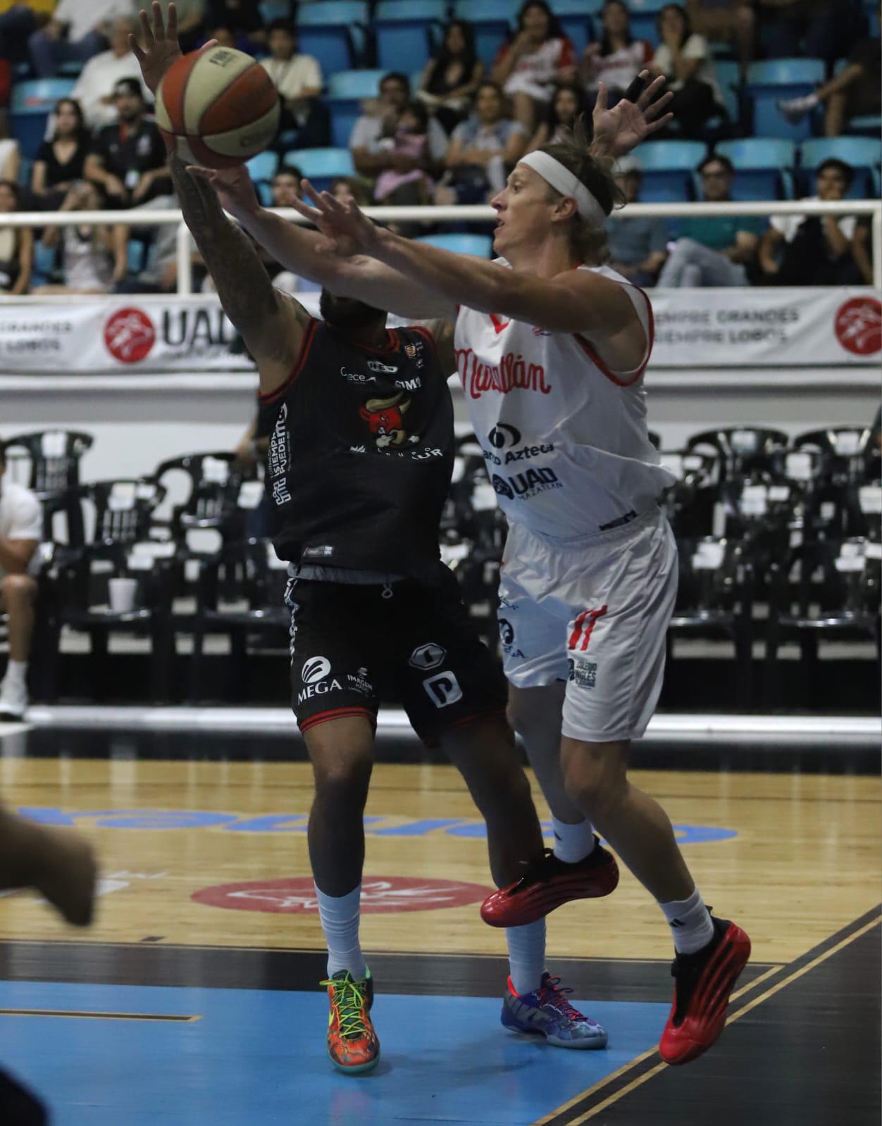 $!Venados Basketball inicia serie en casa con victoria sobre Toros Laguna