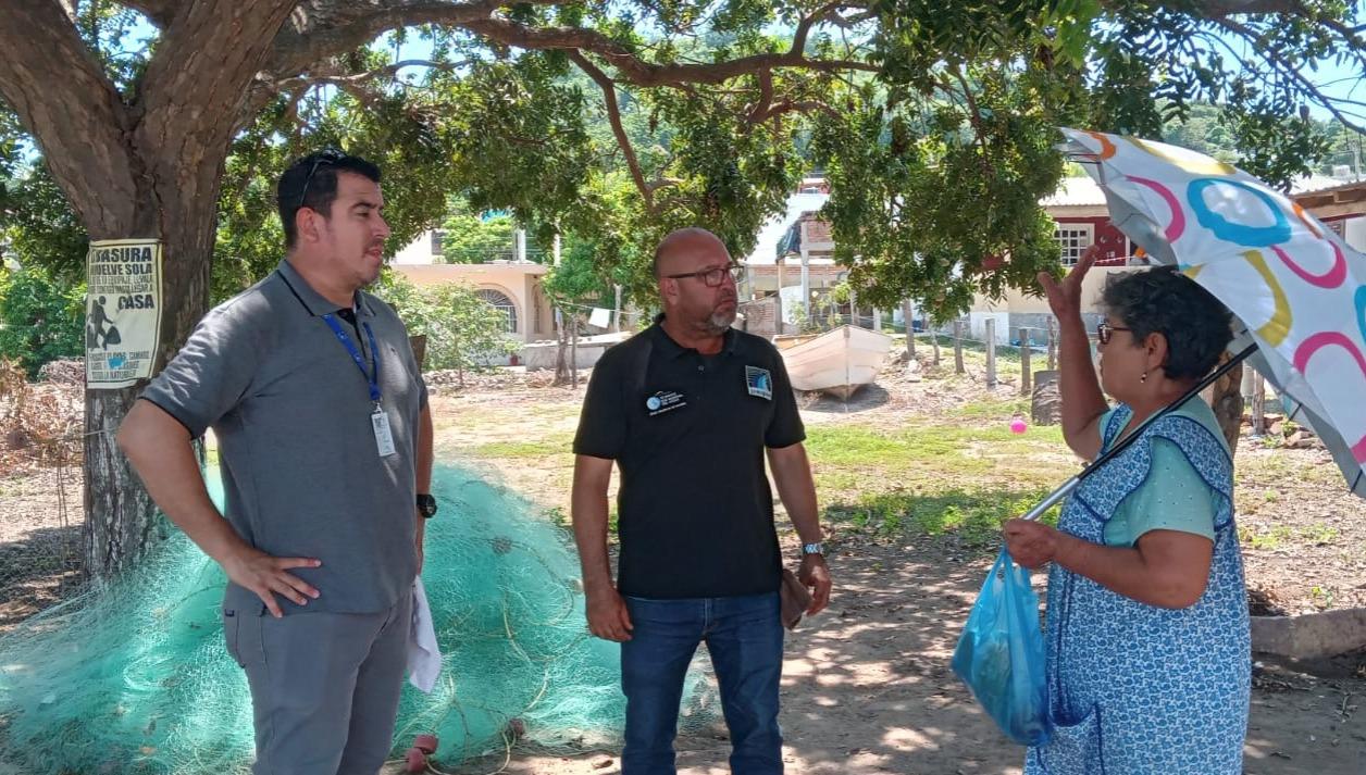$!Restablecen suministro de agua potable en Isla de la Piedra, en Mazatlán