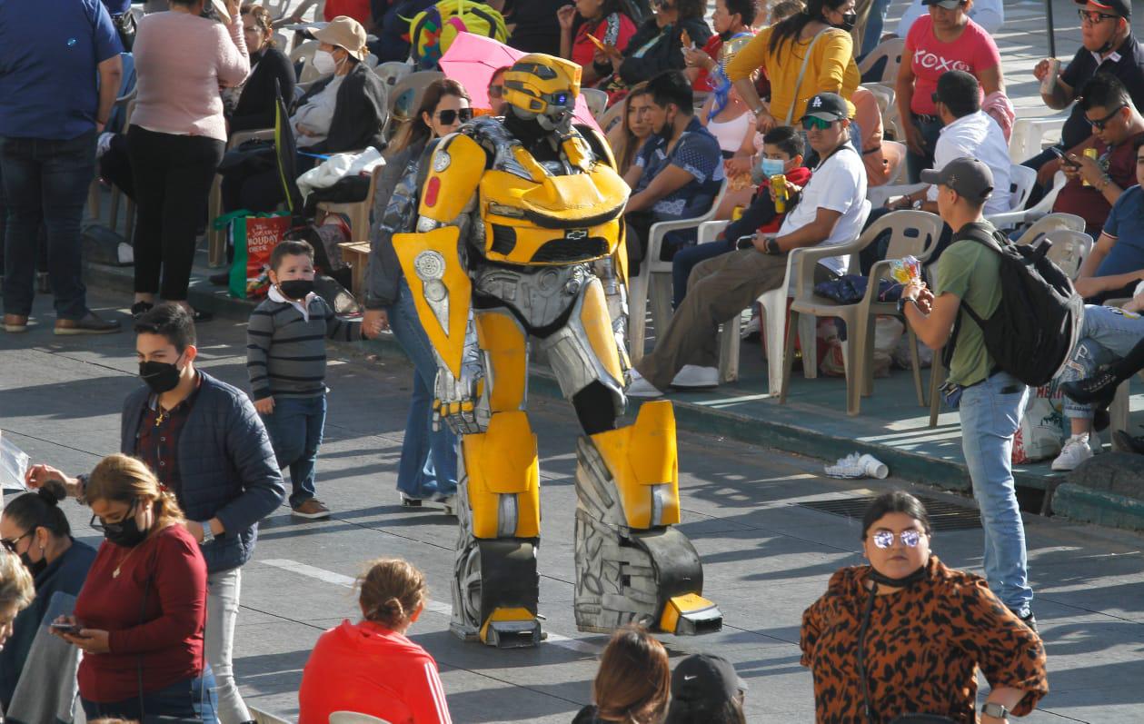 $!Brilla Maribel Guardia en el Carnaval de Mazatlán