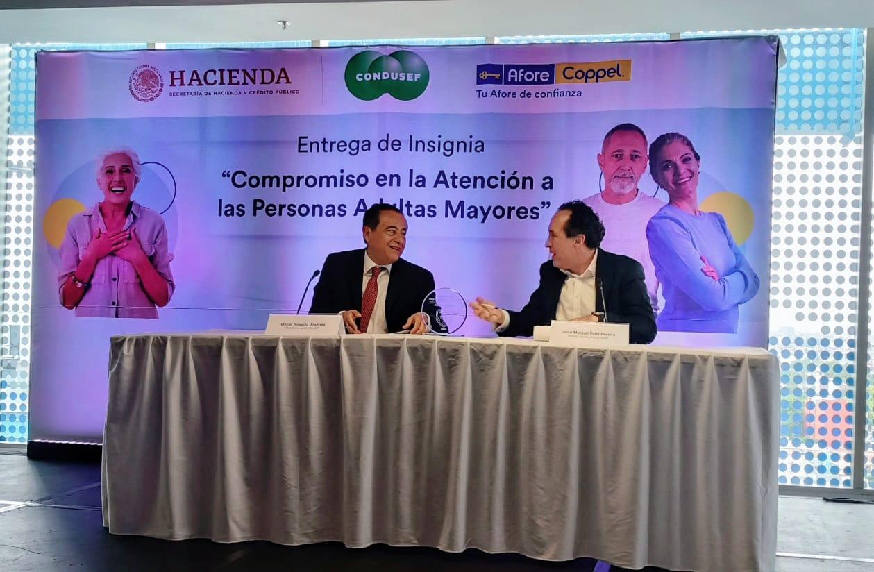 $!Recibe Afore Coppel insignia por protocolo de atención a personas adultas mayores