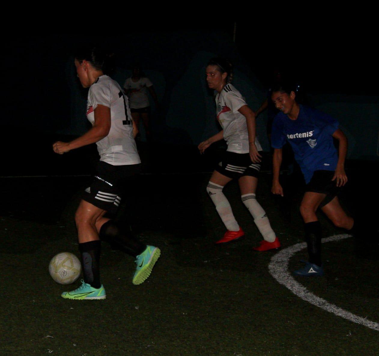 $!Leonas de la Década rugen en el Furamaz