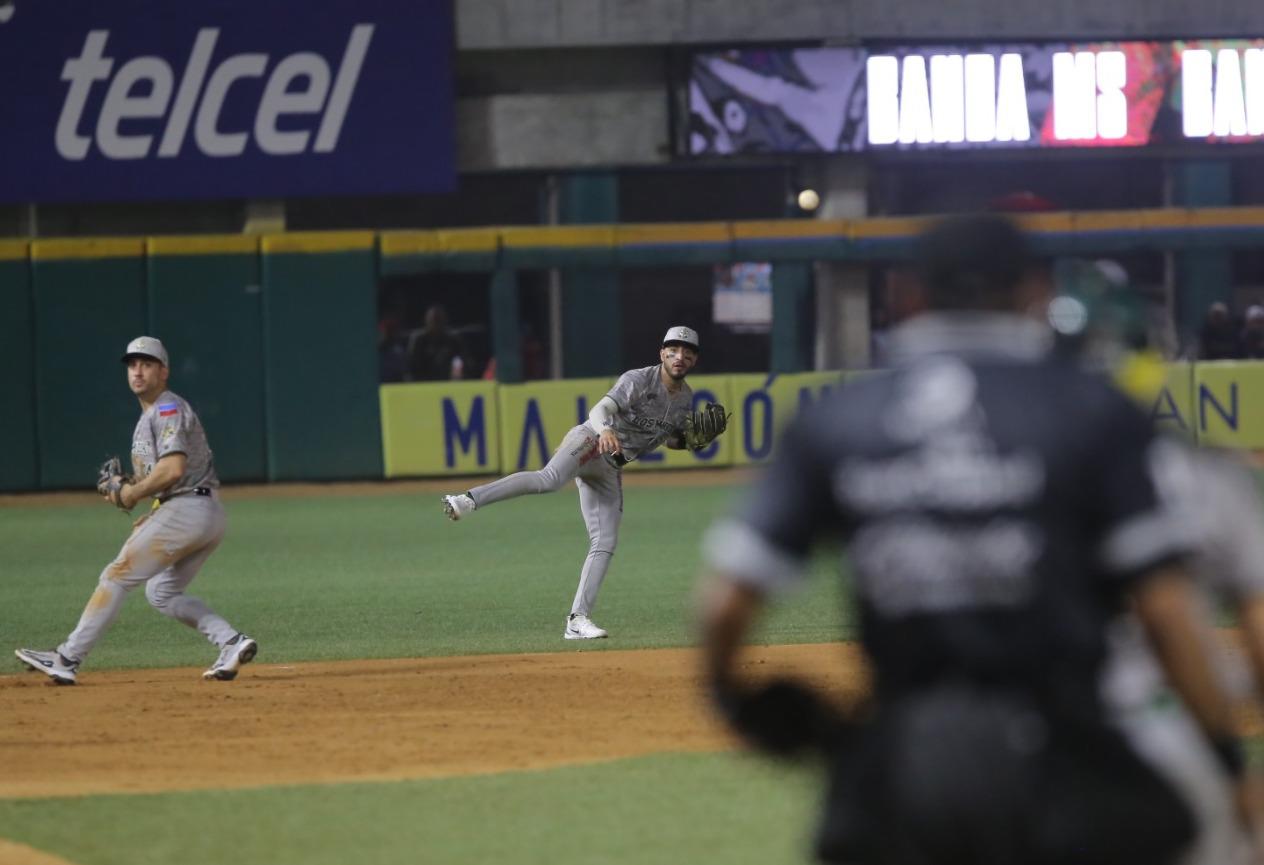 $!Venados sufre paliza en casa ante Cañeros