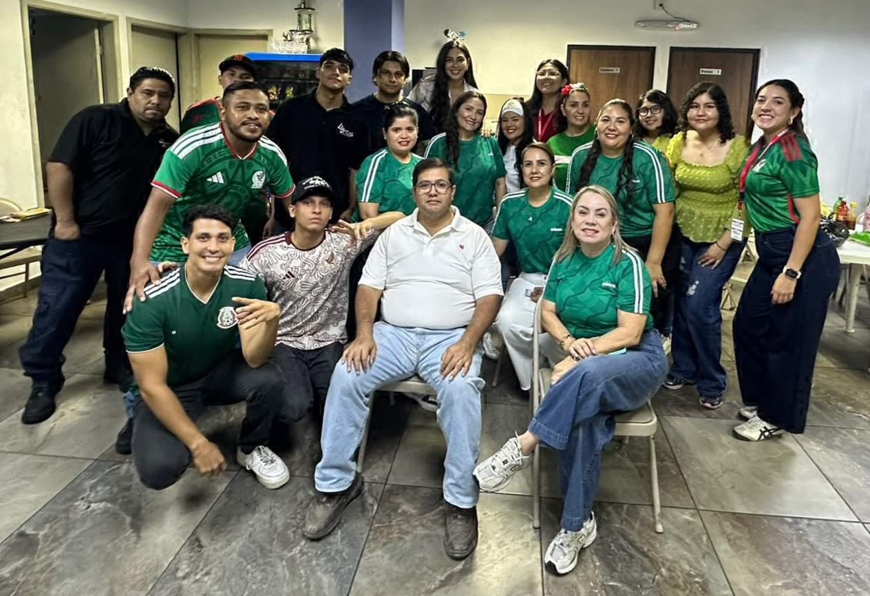 $!Colaboradores de Noroeste Mazatlán se reunieron para ver el partido de la Selección Nacional.