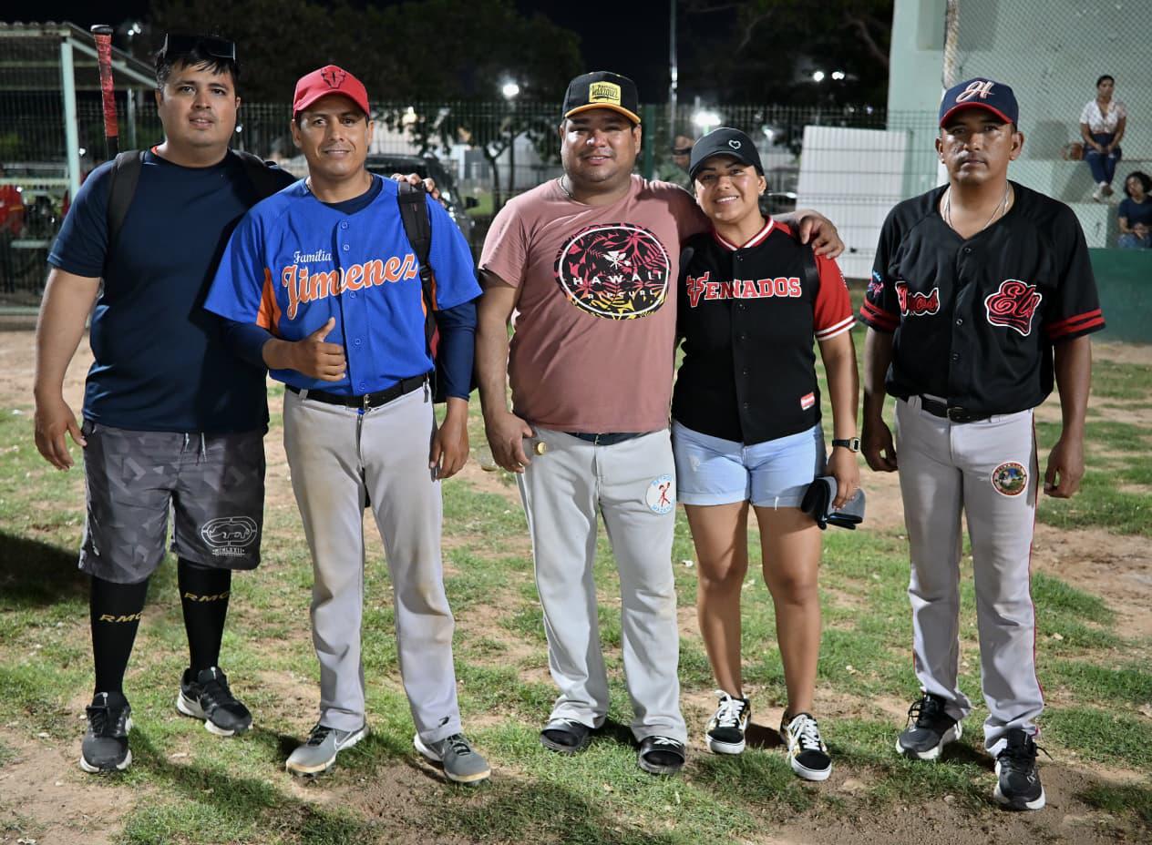 $!Arranca temporada 2025 de las Ligas Nocturna y Sabatina de Beisbol en Mazatlán