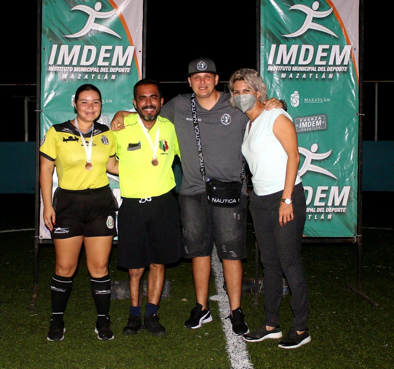 $!Leonas de la Década rugen en el Furamaz