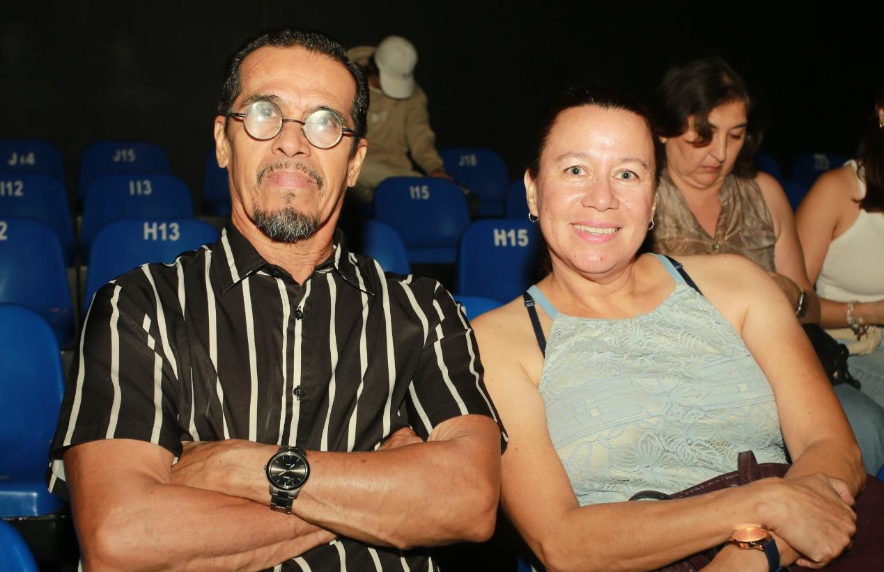 $!Gustavo Mayorquín y Cristina Castillo.