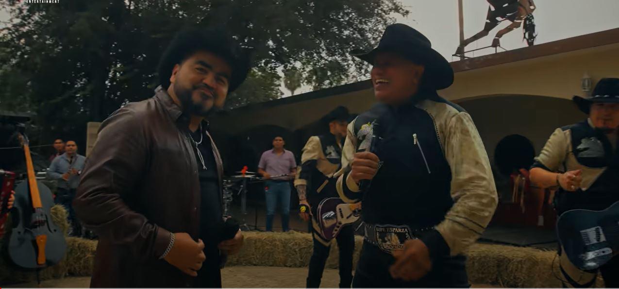 $!El Mimoso y Grupo Bronco unen sus talentos en una melodía que estrenaron este fin de semana.